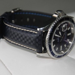 Watchstrap Hirsch Carbon Blue 18mm white stich