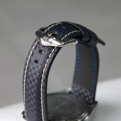 Watchstrap Hirsch Carbon Blue 18mm white stich