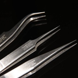 Tweezer set for watchmakers