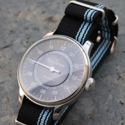 Bracelet NATO Noir Bleu Alpine