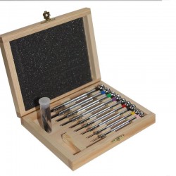 Beco Technic Wooden box with 9 Screwdrivers In box Including spare blades 