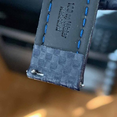 Watchstrap Hirsch Carbon Blue 20mm white stich