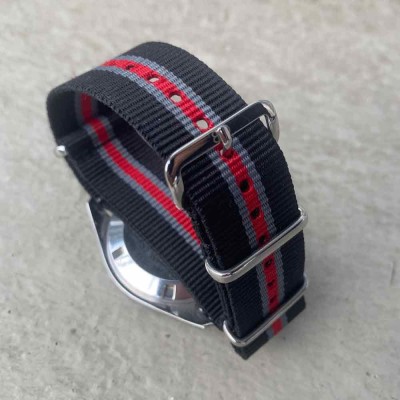 Bracelet de montre NATO 20mm Noir gris rouge