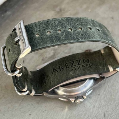 Leather NATO Strap 20mm Dark green – Arezzo