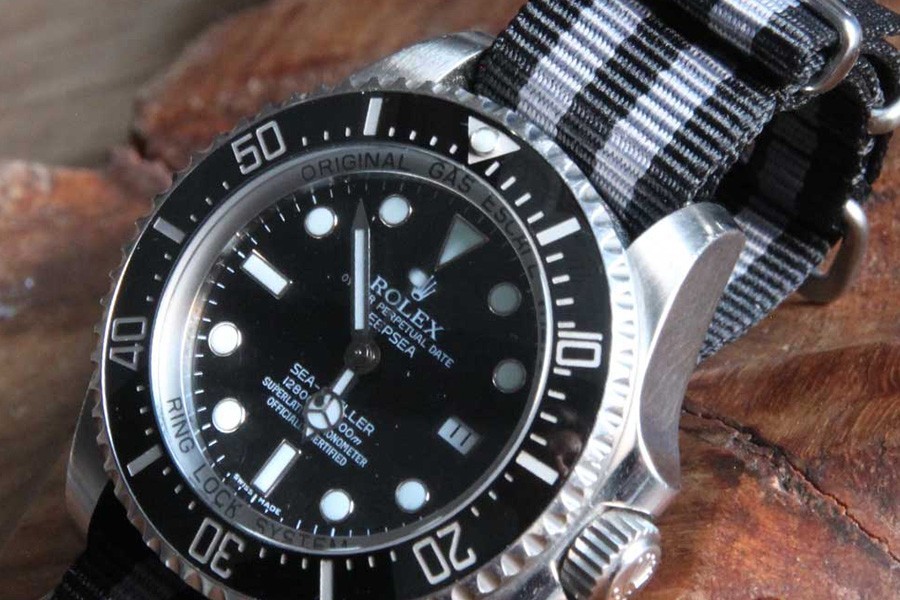 NATO Strap: History, Military Origins and James Bond